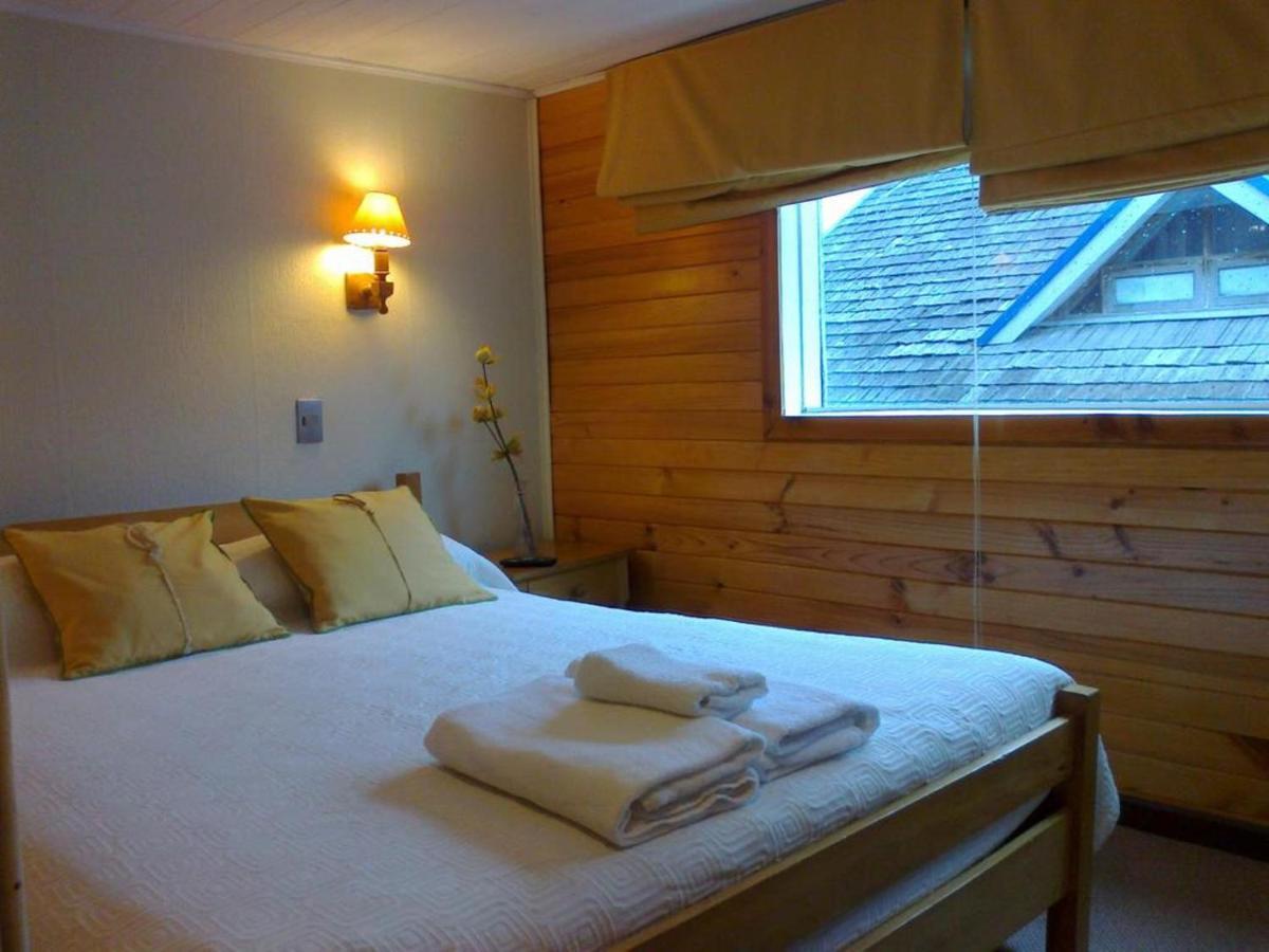 Ancud Petit Hostal Bagian luar foto