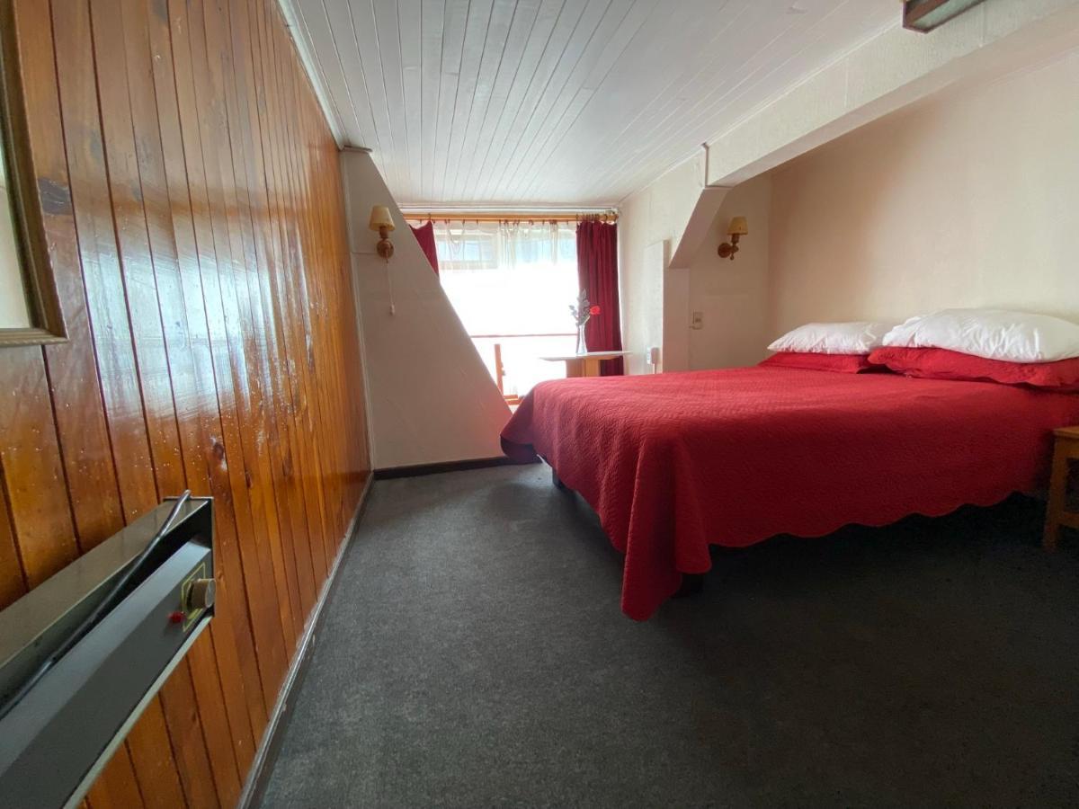 Ancud Petit Hostal Bagian luar foto