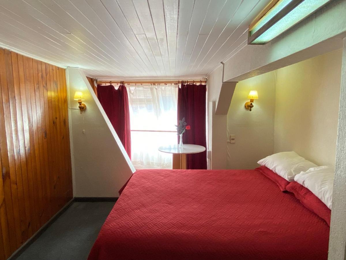 Ancud Petit Hostal Bagian luar foto