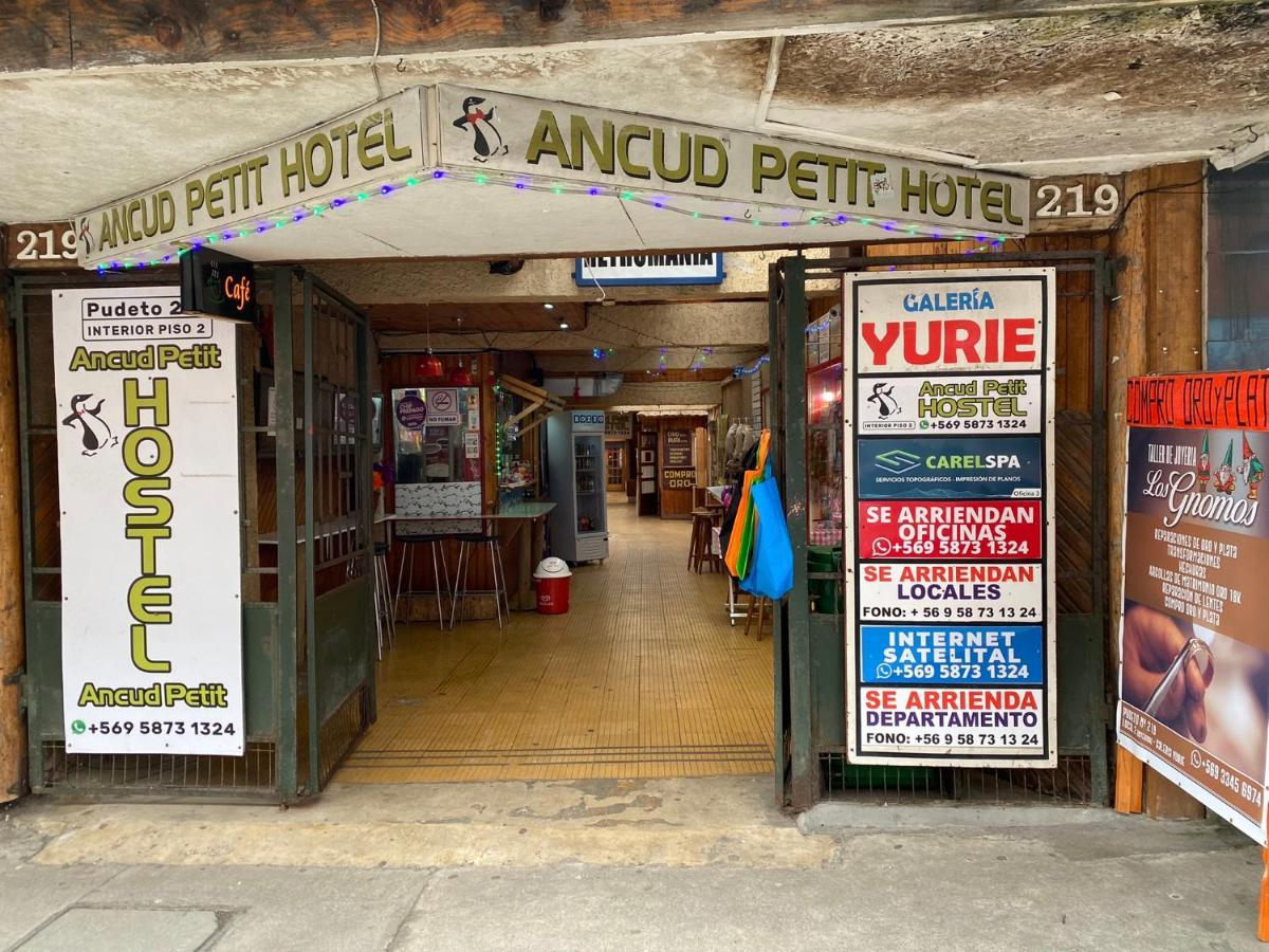 Ancud Petit Hostal Bagian luar foto