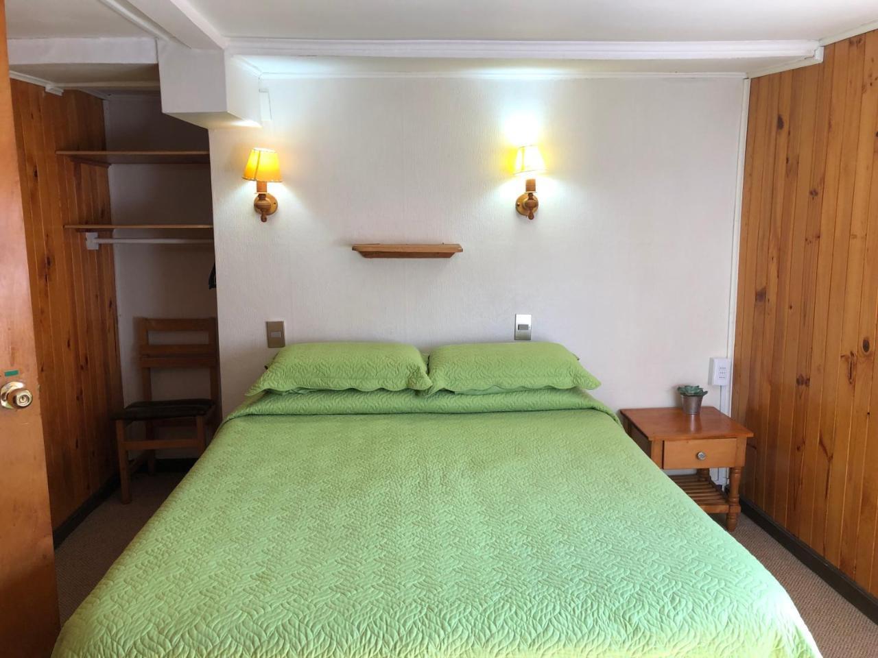 Ancud Petit Hostal Bagian luar foto